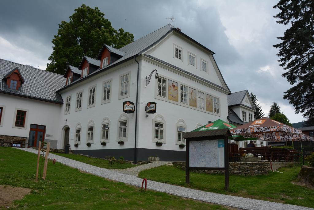 Готель Hotylek U Pekina Злате-Гори Екстер'єр фото